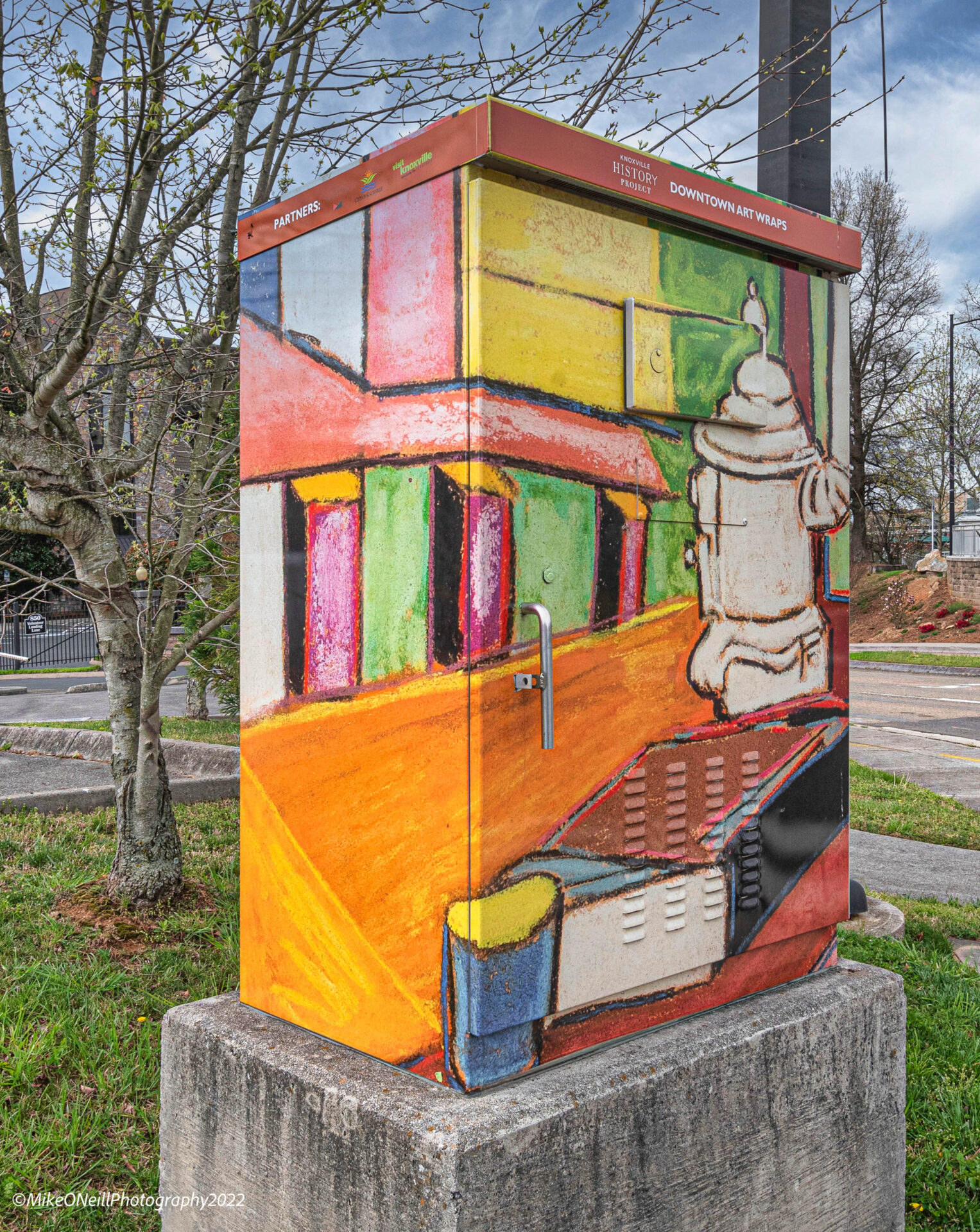 Yaddo by Beauford Delaney at E. Hill Avenue and Hall of Fame Drive. Sponsored by RiverHill Gateway Neighborhood. Photography by Mike O'Neill.