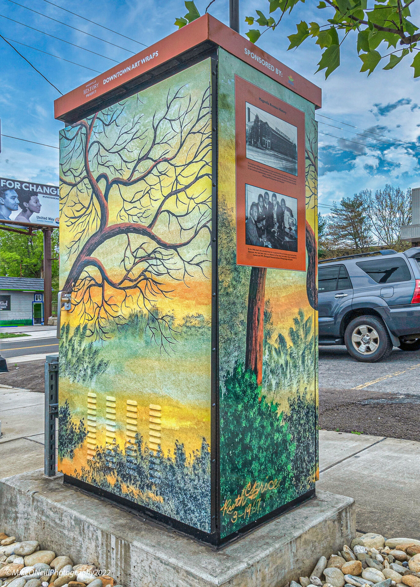 Untitled by Ruth Cobb Brice at Magnolia Avenue and N. Bertrand Street. Funded by City of Knoxville. Photography by Mike O'Neill.