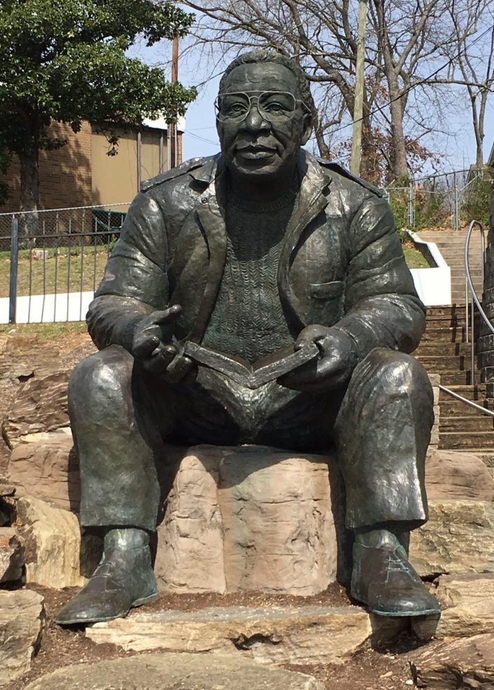 Alex Haley statue by artistTina Allen in Morningside Park (KHP)