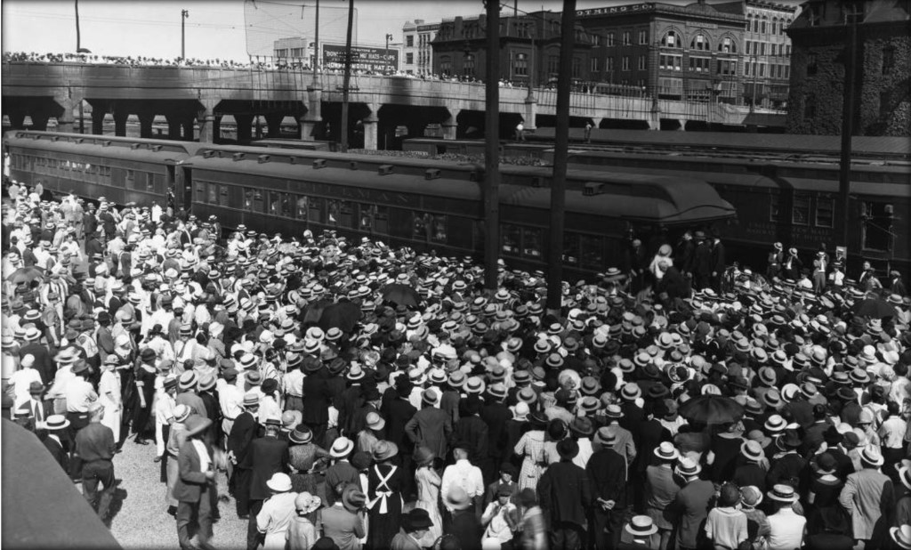 The train carrying the body of attorney William Jennings Bryan at the Southern Depot in 1925 (McClung Historical Collection)