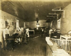 Gleaner Printing Company on Vine Avenue. (McClung Historical Collection)