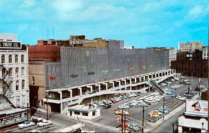 The Promenade, Knoxville, early 1960s. (Courtesy of Mark Heinz)